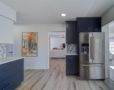 2109 Bayshore Drive - Photo Thumbnail 15