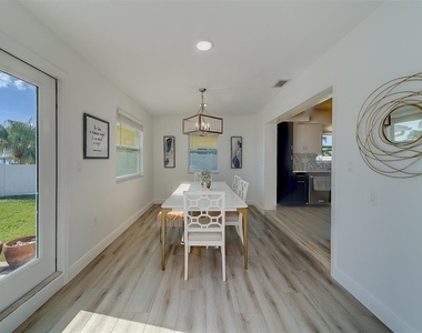 2109 Bayshore Drive - Photo Thumbnail 9