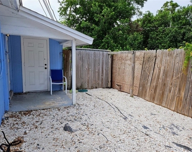 6801 48th Avenue N - Photo Thumbnail 20