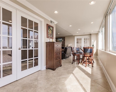 1055 W Peppertree Drive - Photo Thumbnail 1