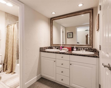 1207 E Peppertree Drive - Photo Thumbnail 22