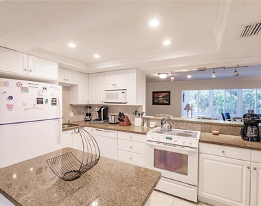 1205 E Peppertree Drive - Photo Thumbnail 12