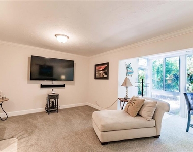 1205 E Peppertree Drive - Photo Thumbnail 5
