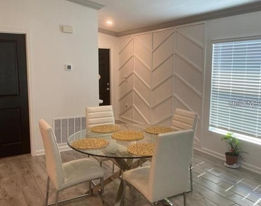 212 Pershing Street - Photo Thumbnail 2
