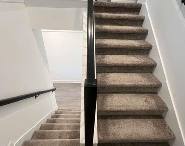 11701 Language Way - Photo Thumbnail 19
