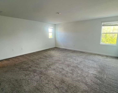 11701 Language Way - Photo Thumbnail 27