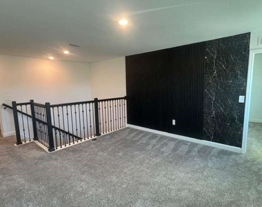 11701 Language Way - Photo Thumbnail 20