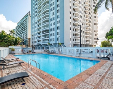 3205 Isla Verde Ave - Photo Thumbnail 27