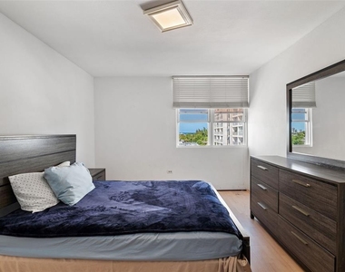 3205 Isla Verde Ave - Photo Thumbnail 16