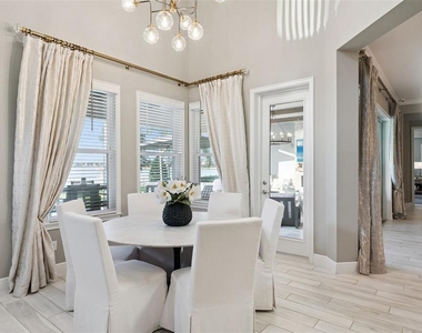 7556 John Hancock Drive - Photo Thumbnail 16