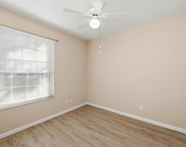 7123 Yacht Basin Avenue - Photo Thumbnail 24