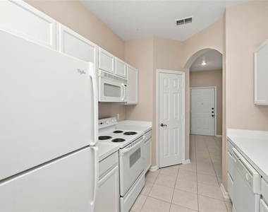 7123 Yacht Basin Avenue - Photo Thumbnail 15