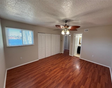 914 Lake Destiny Road - Photo Thumbnail 25