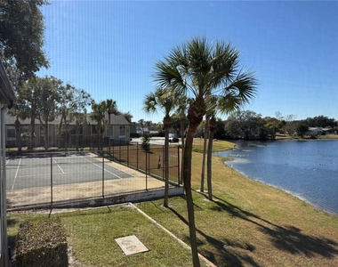 914 Lake Destiny Road - Photo Thumbnail 16
