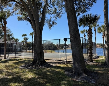 914 Lake Destiny Road - Photo Thumbnail 4
