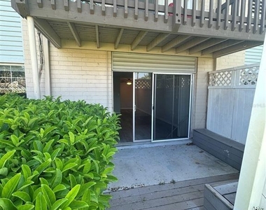 1695 Lee Road Road - Photo Thumbnail 15