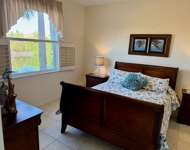 1801 Auburn Lakes Circle - Photo Thumbnail 12