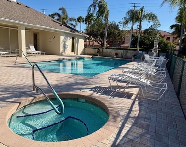 1801 Auburn Lakes Circle - Photo Thumbnail 29