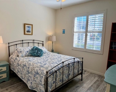1801 Auburn Lakes Circle - Photo Thumbnail 16