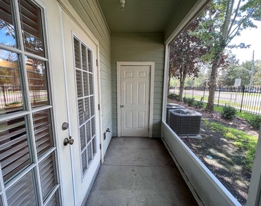 2972 Sw 35th Place - Photo Thumbnail 13