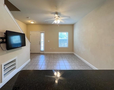 2972 Sw 35th Place - Photo Thumbnail 16