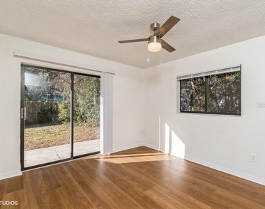 2522 Nw 4th Terrace - Photo Thumbnail 9