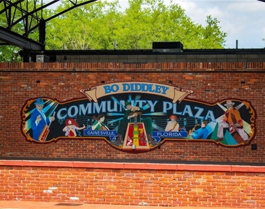711 Nw 10th Street - Photo Thumbnail 8