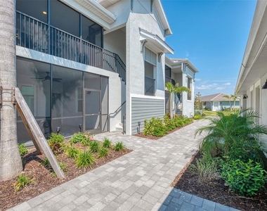 12470 Wellen Golf Street - Photo Thumbnail 2