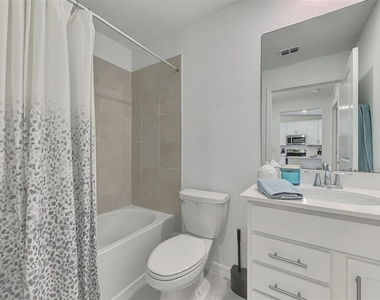 12470 Wellen Golf Street - Photo Thumbnail 22