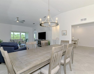 12470 Wellen Golf Street - Photo Thumbnail 16