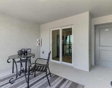 12470 Wellen Golf Street - Photo Thumbnail 3