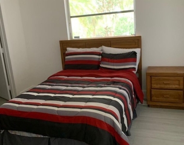 18312 Driggers Avenue - Photo Thumbnail 9