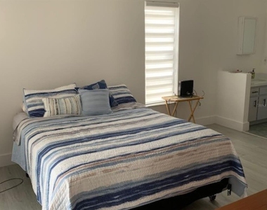 18312 Driggers Avenue - Photo Thumbnail 5