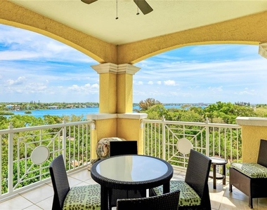 1308 Old Stickney Point Road - Photo Thumbnail 9