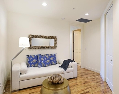 1308 Old Stickney Point Road - Photo Thumbnail 27