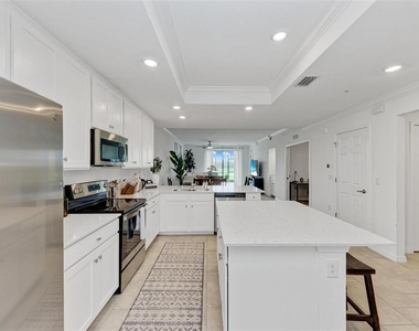 5685 Palmer Circle - Photo Thumbnail 13
