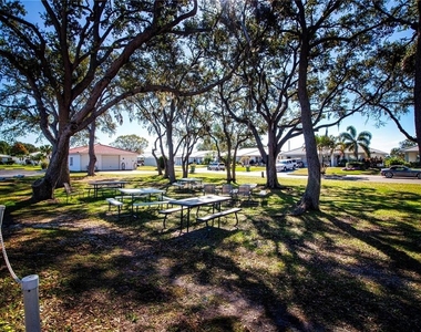 802 Buttonwood Drive - Photo Thumbnail 56