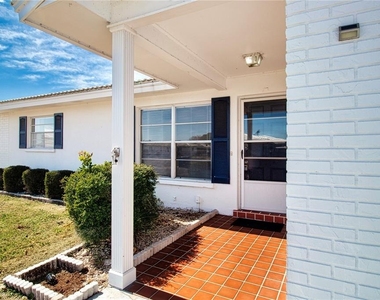 802 Buttonwood Drive - Photo Thumbnail 1