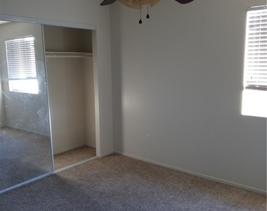 1432 Evening Song Avenue - Photo Thumbnail 3