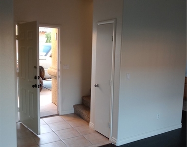 1432 Evening Song Avenue - Photo Thumbnail 13