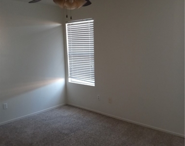 1432 Evening Song Avenue - Photo Thumbnail 6