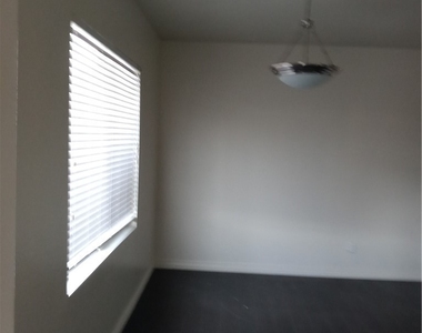 1432 Evening Song Avenue - Photo Thumbnail 12