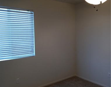 1432 Evening Song Avenue - Photo Thumbnail 5