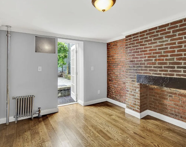 118 East 7th Street - Photo Thumbnail 2