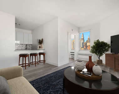 1st Avenue - Photo Thumbnail 5