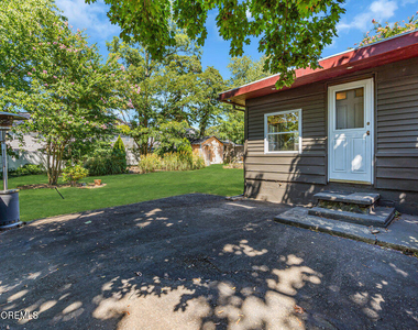 105 Longfellow Avenue - Photo Thumbnail 4