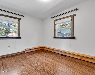 105 Longfellow Avenue - Photo Thumbnail 18