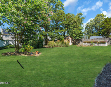 105 Longfellow Avenue - Photo Thumbnail 26