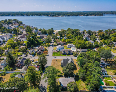 105 Longfellow Avenue - Photo Thumbnail 33