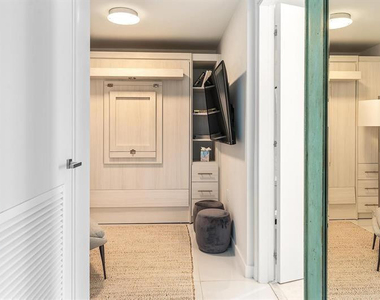 401 N Birch Road - Photo Thumbnail 24